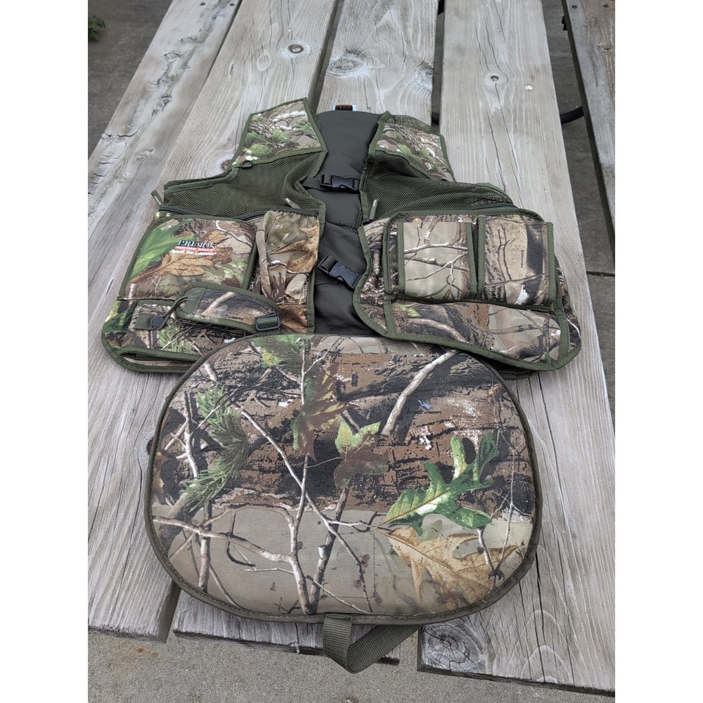Primos Bow Hunter / Turkey Vest Gen Realtree Mossy Oak Bottomland with Cushion